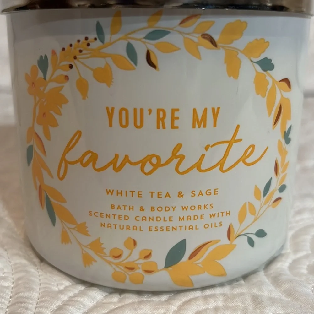 Bath &‎ Body Works You’re My Favorite white tea and sage 3 wick candle, new - Picture 7 of 10